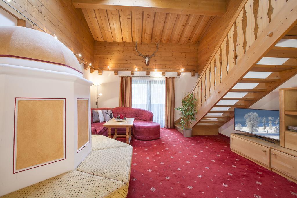 Landhaus Zirmhof Заалбах-Хинтерглем Стая снимка